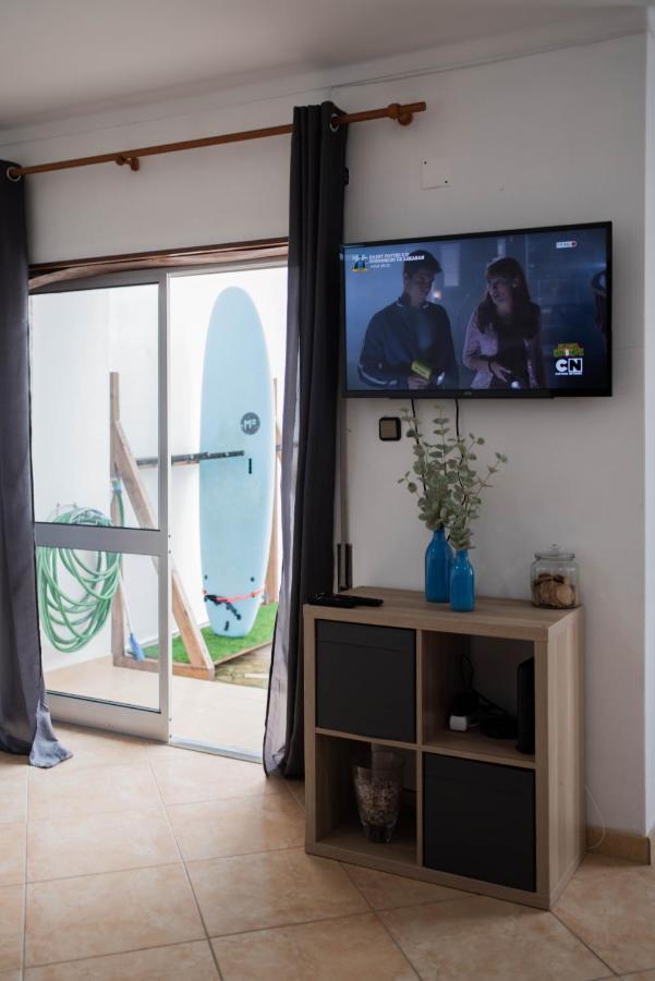Хостел Baleal Surf Emotions Экстерьер фото